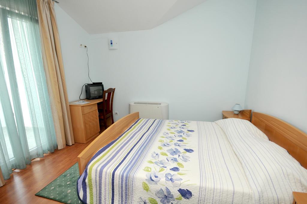 Apartments Villa Lida 트로기르 객실 사진